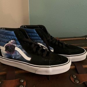 Men's size 10.5 Shark Week Vans. Like new.